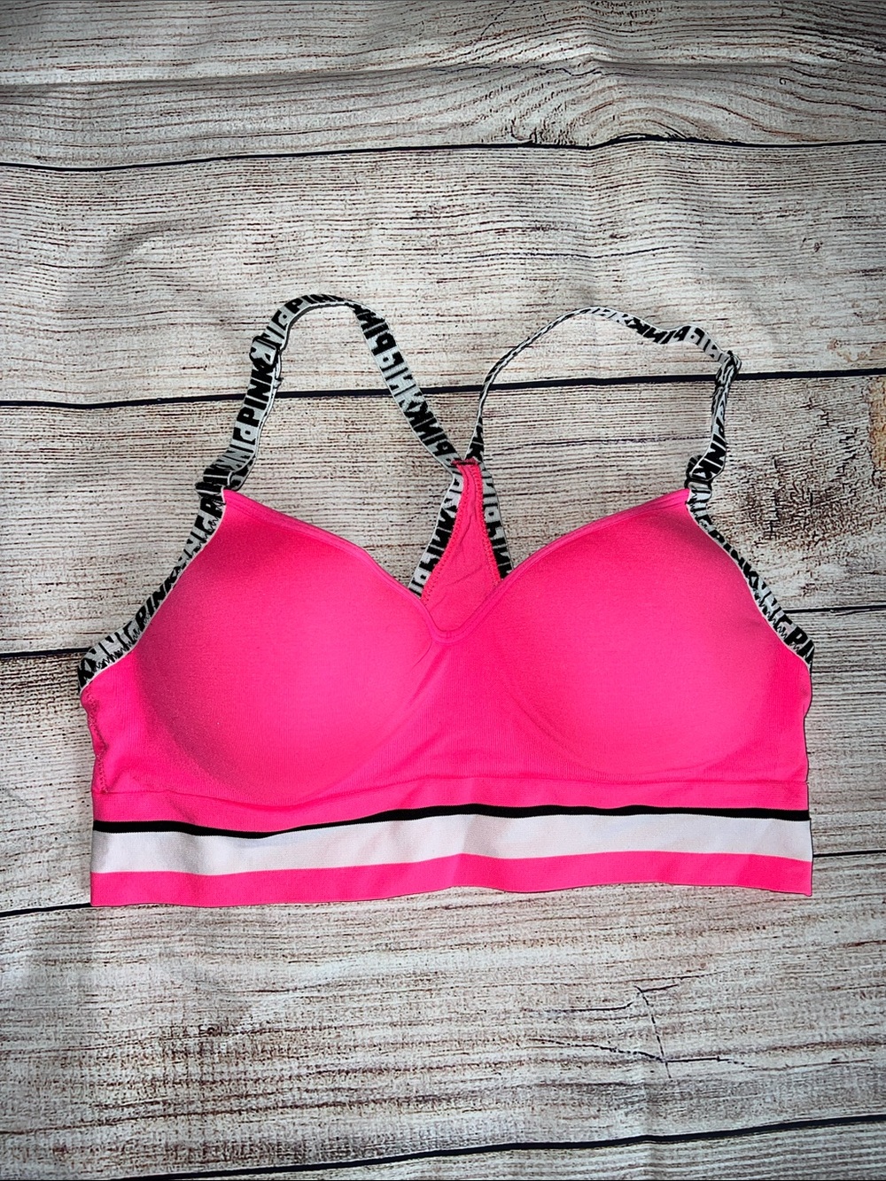 PINK Victoria's Secret Wireless Sports Bra